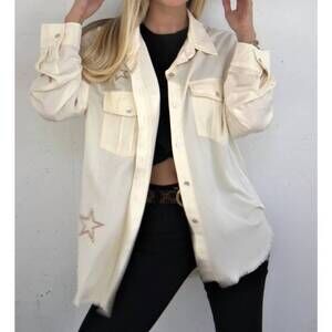 NEW MOVING FORWARD queen bee in gold embroidered shirt in off white